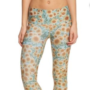 TEEKI ~ SUNRISE LEGGING ~ Yoga ~ NWOT